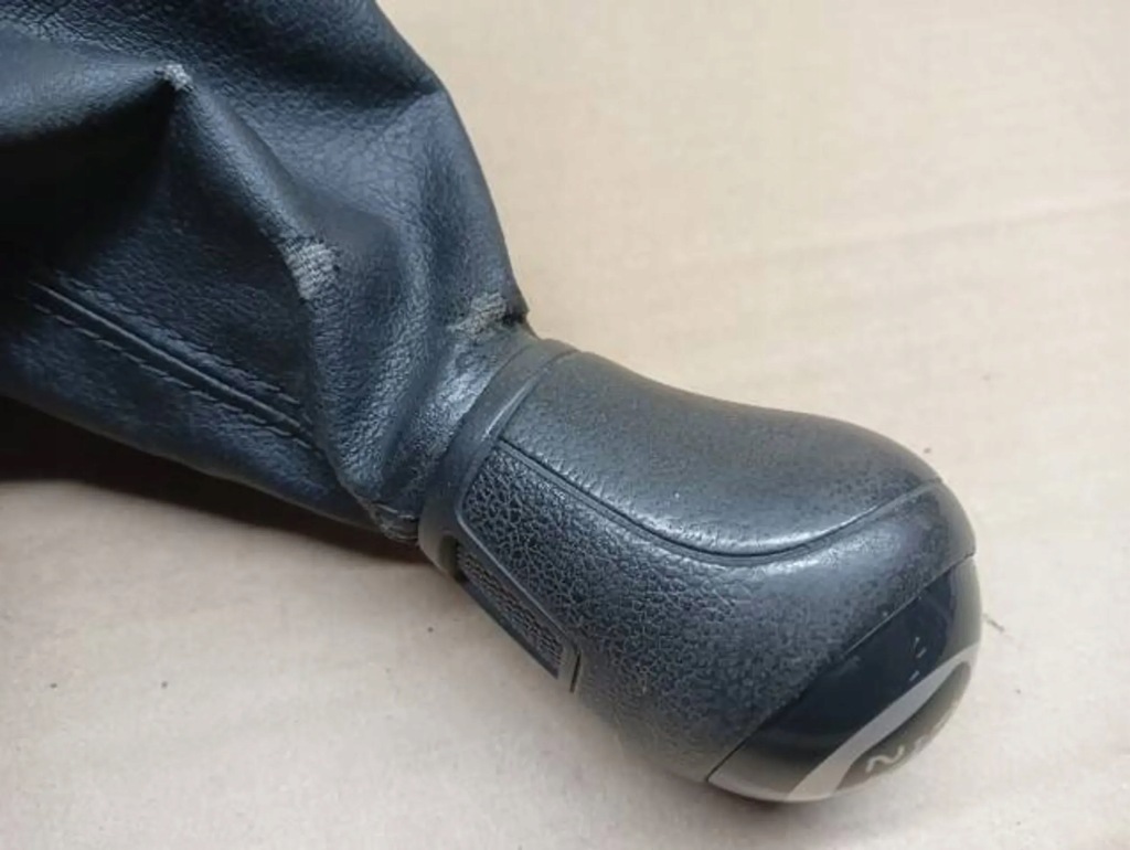 фото №9, Ручка перемикання передач vw up 1s0711113b