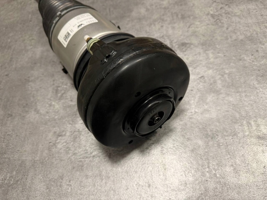 фото №6, Амортизатор пневматический audi q7 q8 touareg 4mn616039g