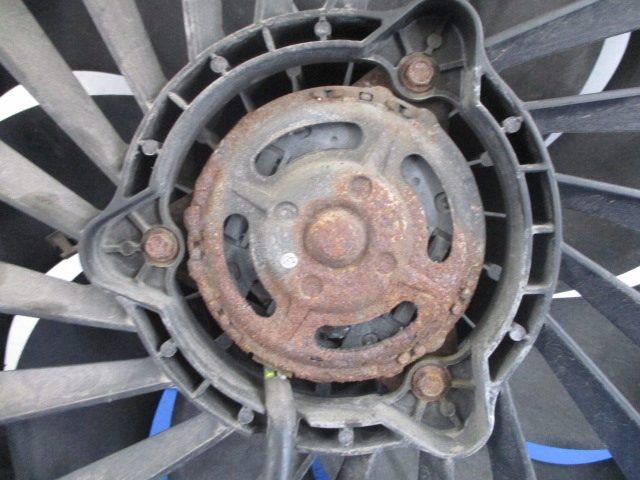 фото №4, Citroen c5 i 2.0 16v вентилятор вентилятор радіатора