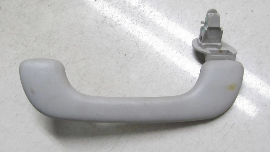 фото №1, Trafic vivaro ii ручка podssufitki правая 8200000099