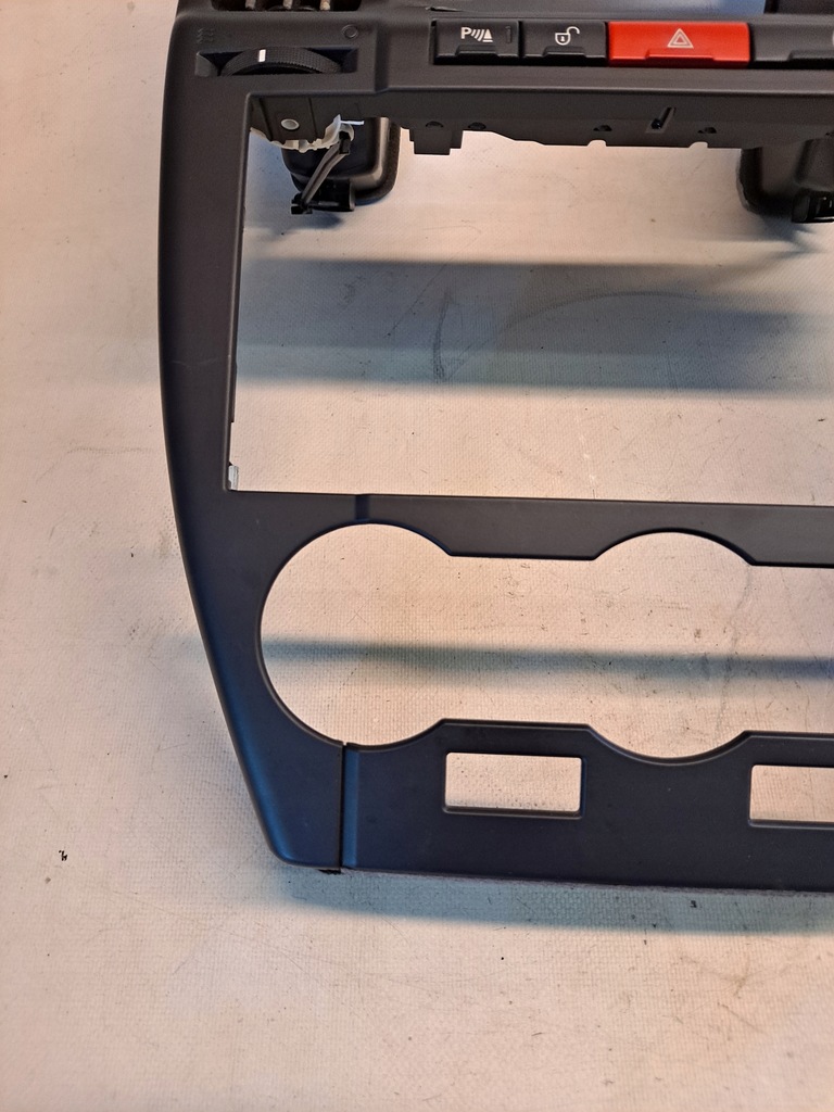 фото №12, Рамка радио консоли воздуховоды land rover freelander ii