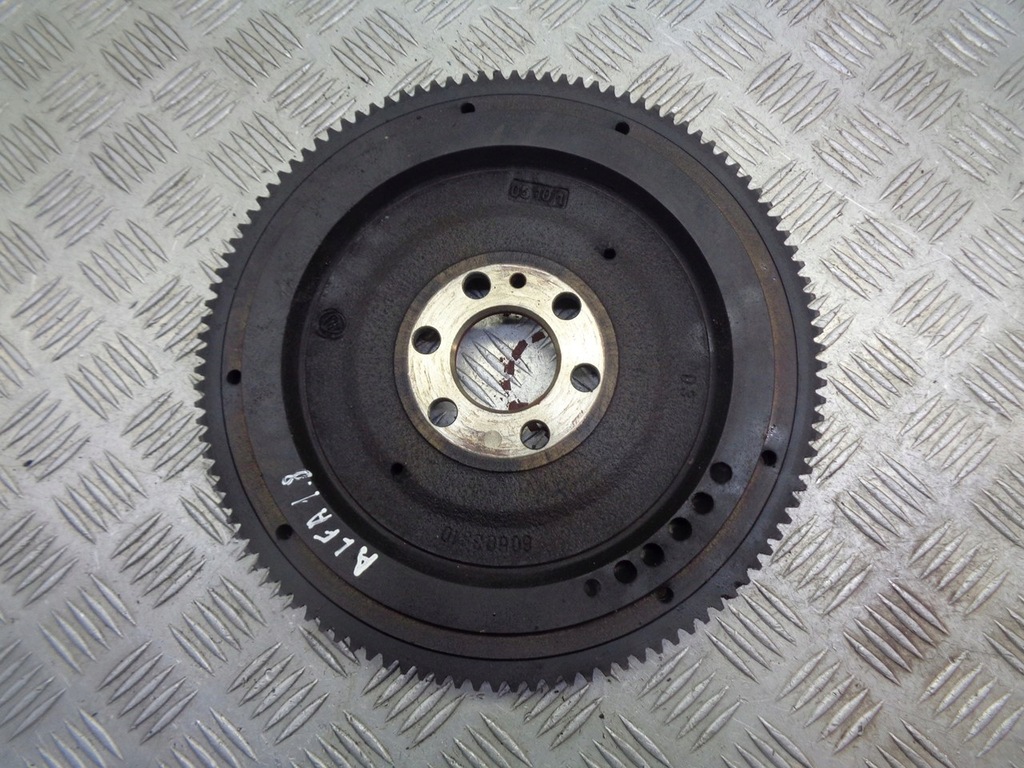 фото №2, Колесо маховик alfa romeo 156 1.8