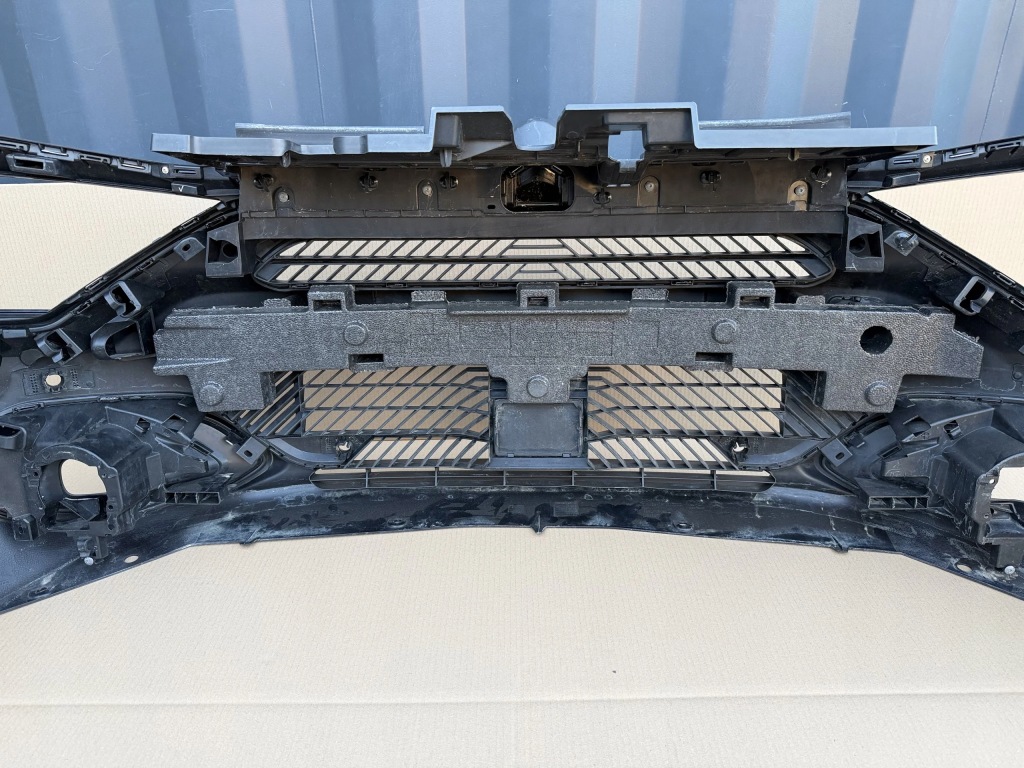 Бампер перед citroen c4 3 e-c4 2020- оригінал демонтаж ні клеєний Оригінал