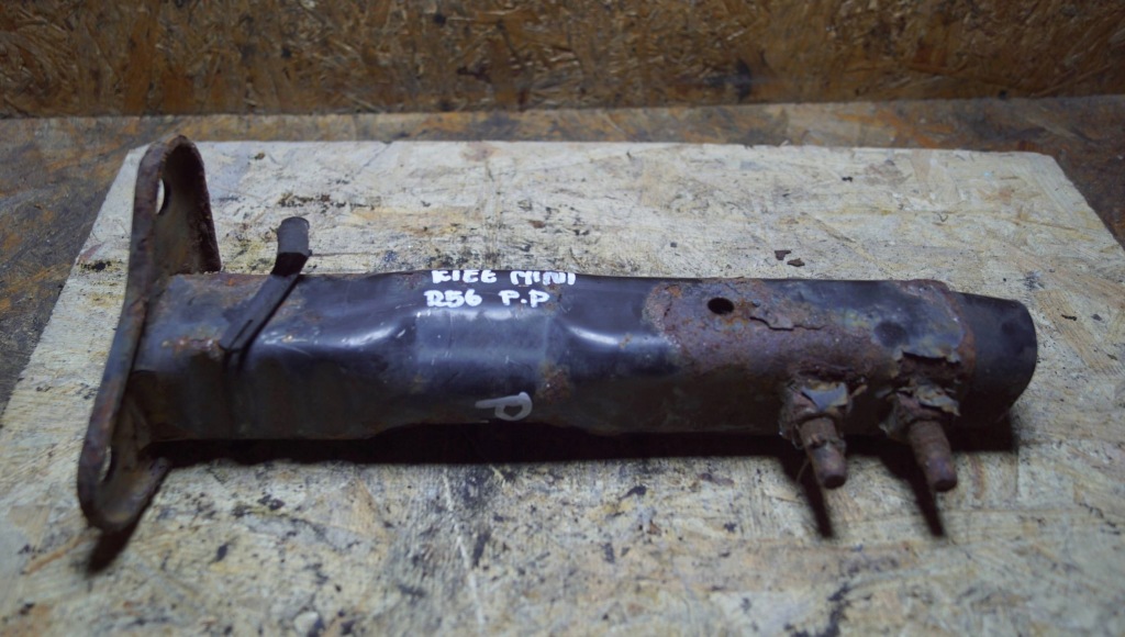 Mini r56 зона деформації правий перед 6772232 Ціна