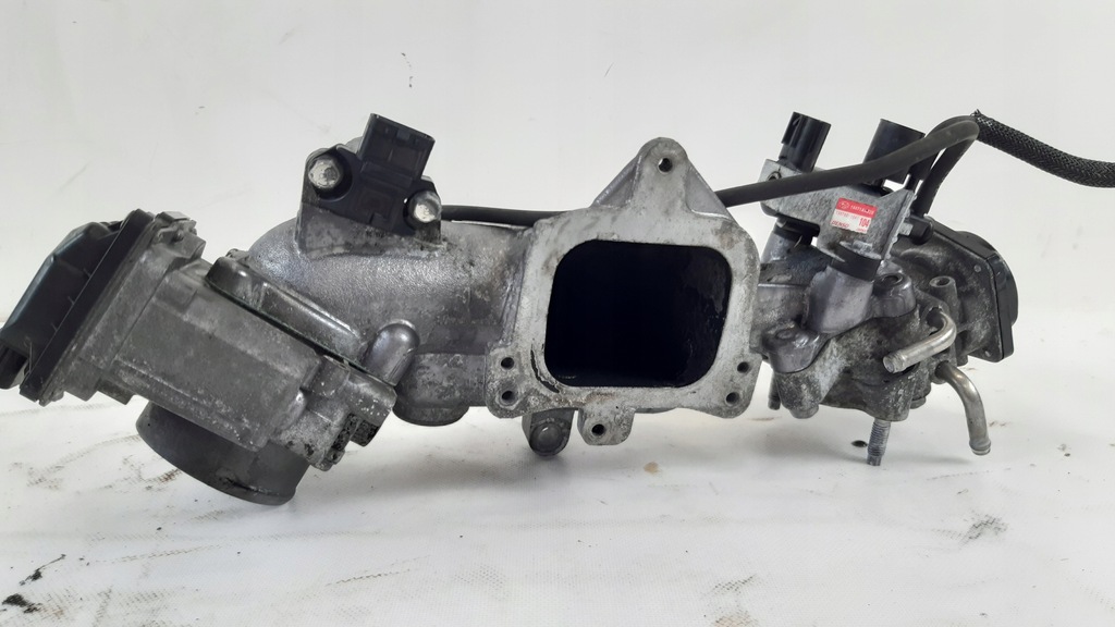 фото №7, Subaru xv i 2.0 d 11- коллектор выпускной дроссельная заслонка 16112aa260