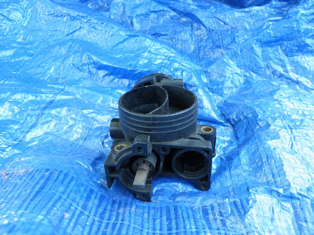 фото №5, Peugeot 206 306 partner i 1.4 8v дроссельная заслонка 7278800001