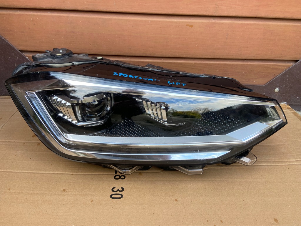 фото №1, Фара правий full led vw golf sportsvan lift eu