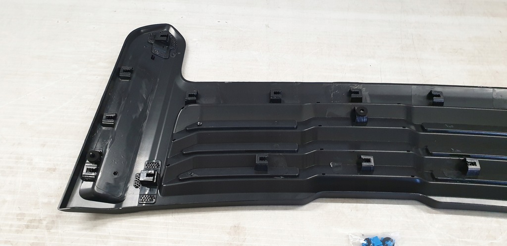 фото №8, Dodge ram 1500 5 v sport решётка впуск средний капот перед 19-24r