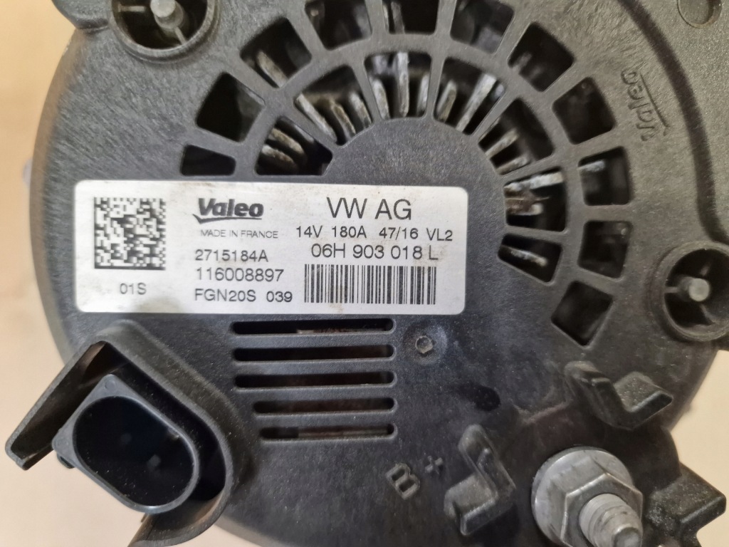 Генератор audi seat skoda 06h903018l Доставка