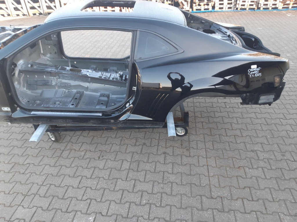 Купити Chevrolet camaro v чверть крила ліва задній 8555