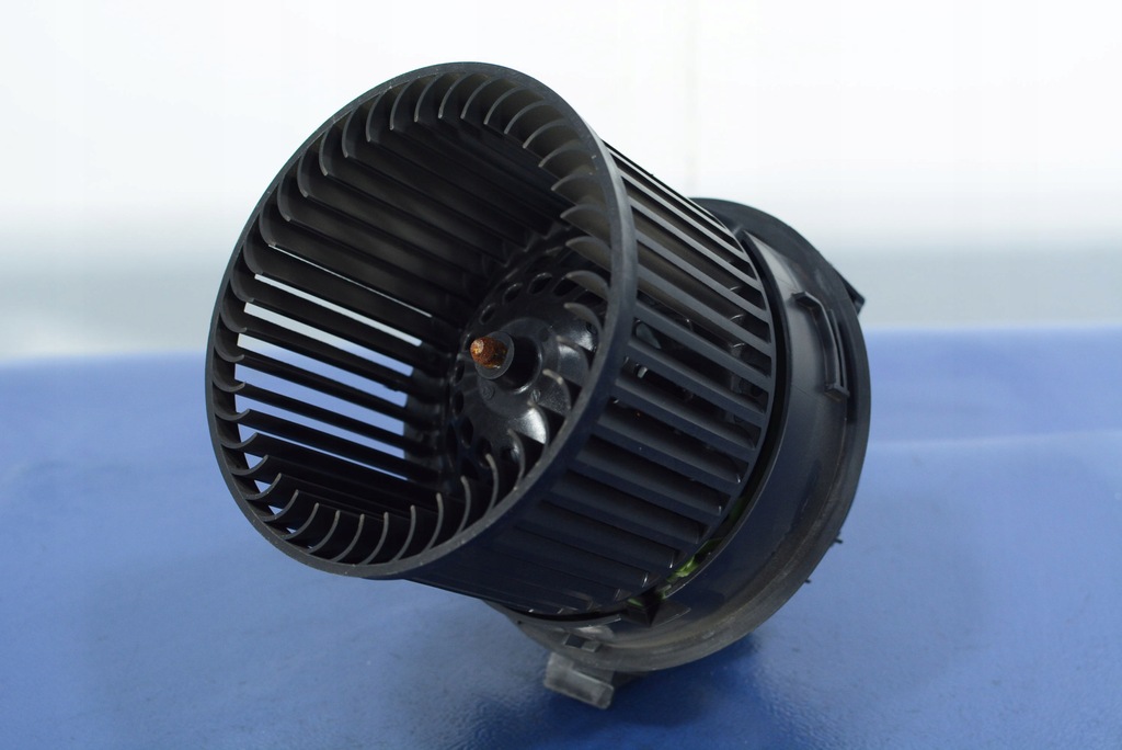 фото №1, Peugeot 208 повітродувка повітря 587042901001