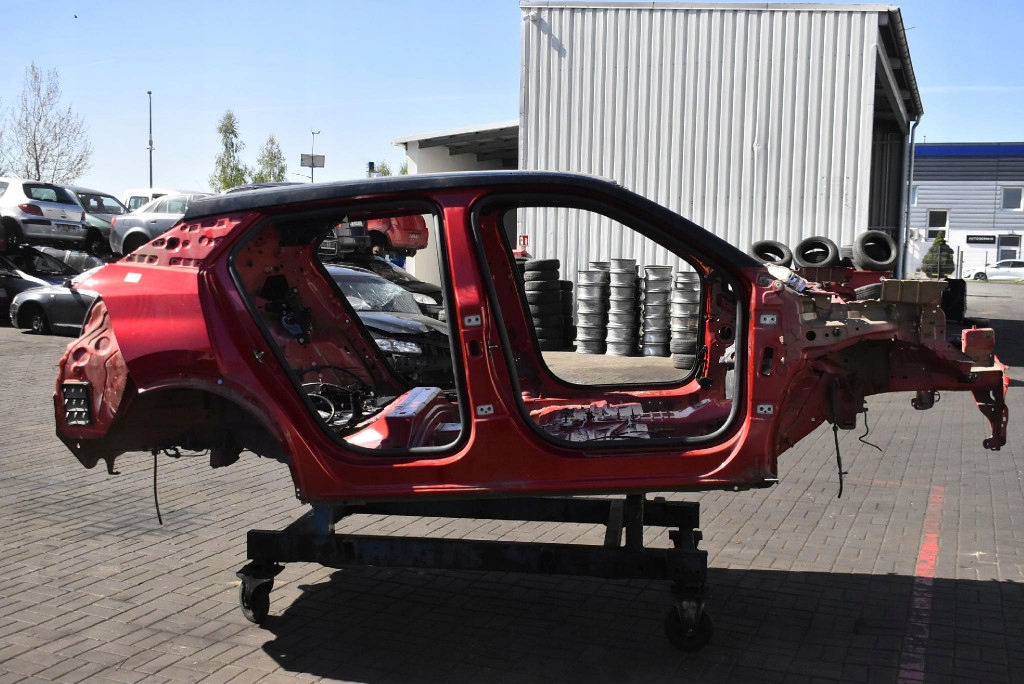 Купить Четверть крыло  правый  задний лонжерон стойка  порог evh peugeot 2008 2 2