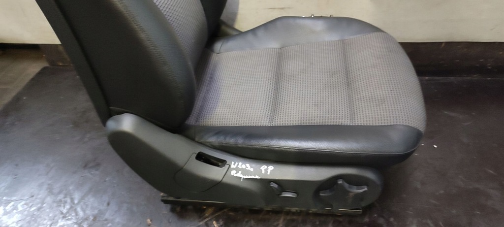 фото №13, Сиденье сиденья комплект с подогревом mercedes w203 3,0 v6 kombi