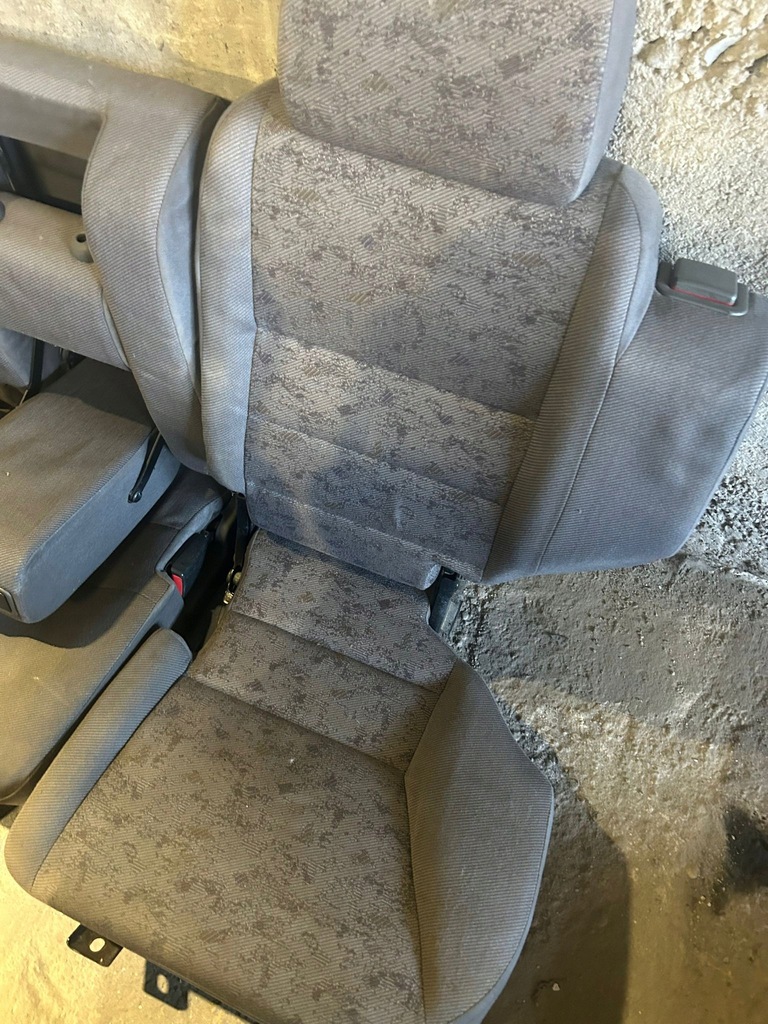 фото №8, Повний салон сидіння заднє сидіння land rover discovery 2 ii