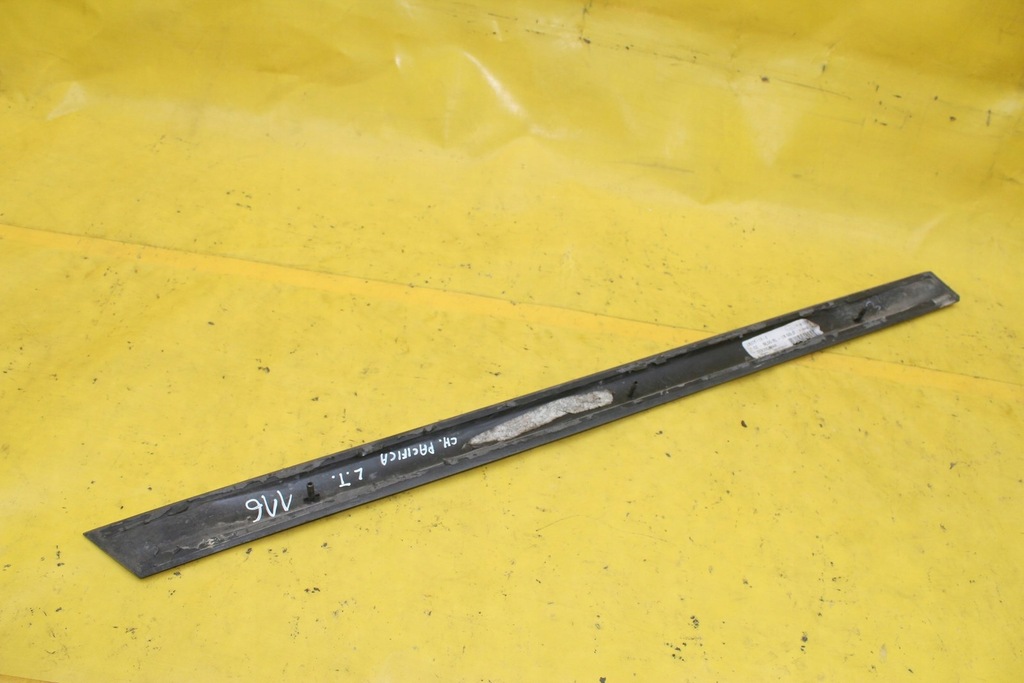 фото №5, Молдинг дверь левый задняя pacifica i