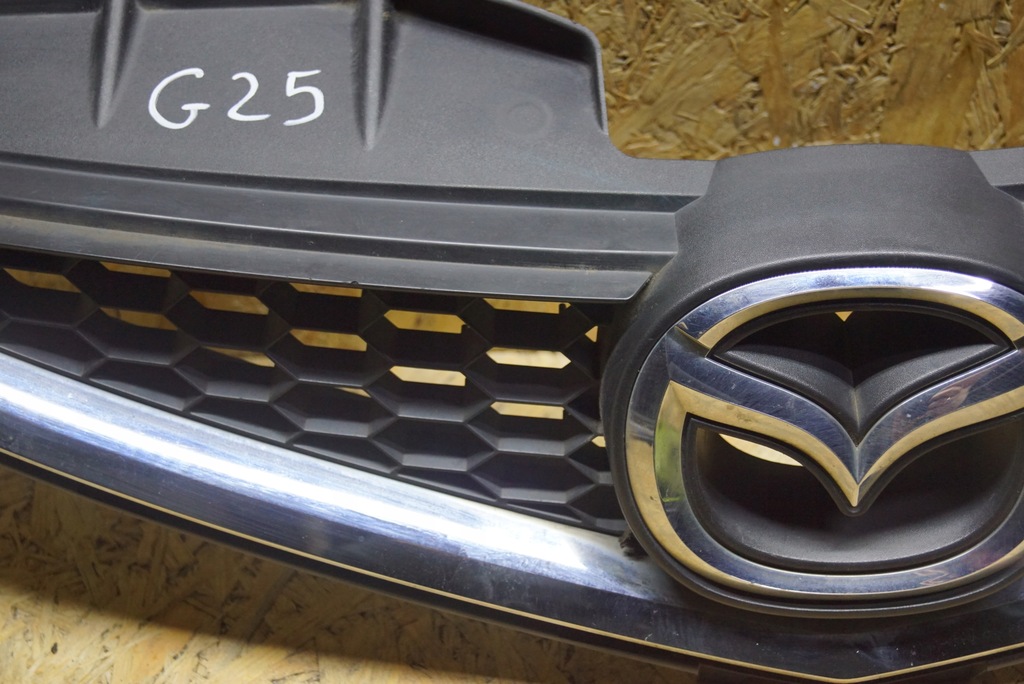 фото №4, Mazda оригінальний номер ce19-50712 решітка радіатора решітка радіатора радіатора