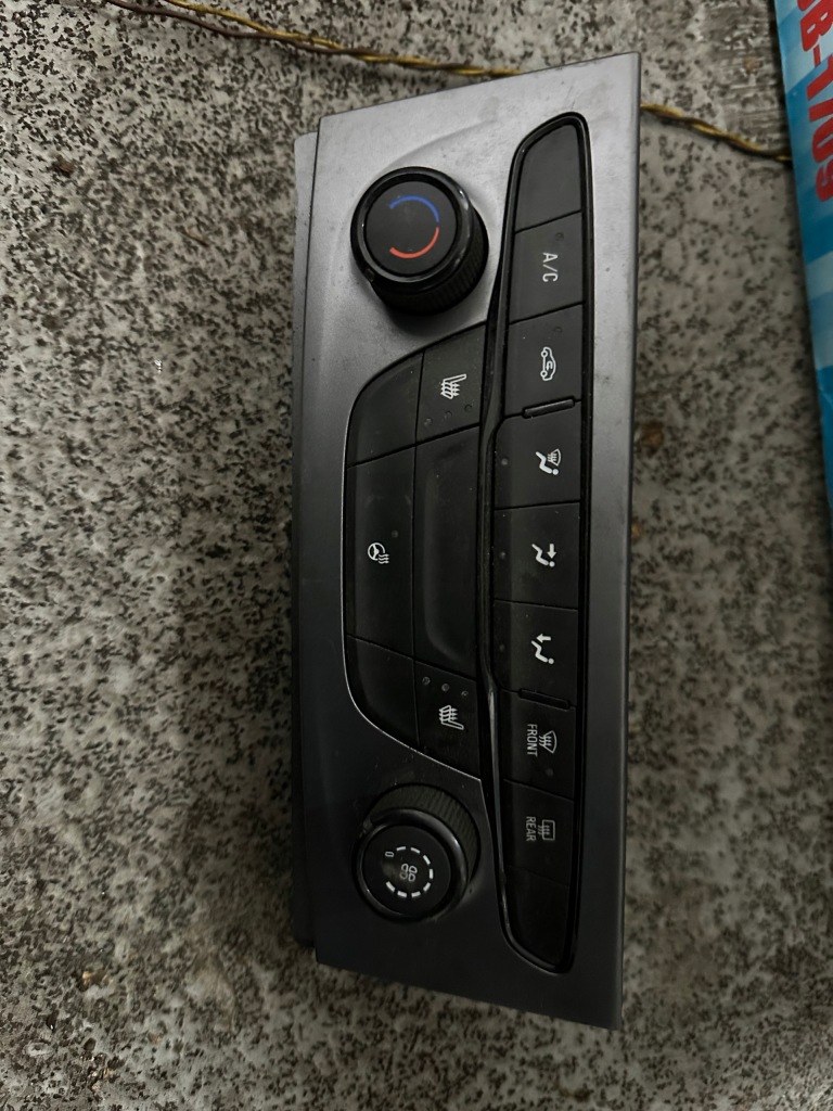 фото №1, Opel astra-k v панель обдув кондиціонера 39042439