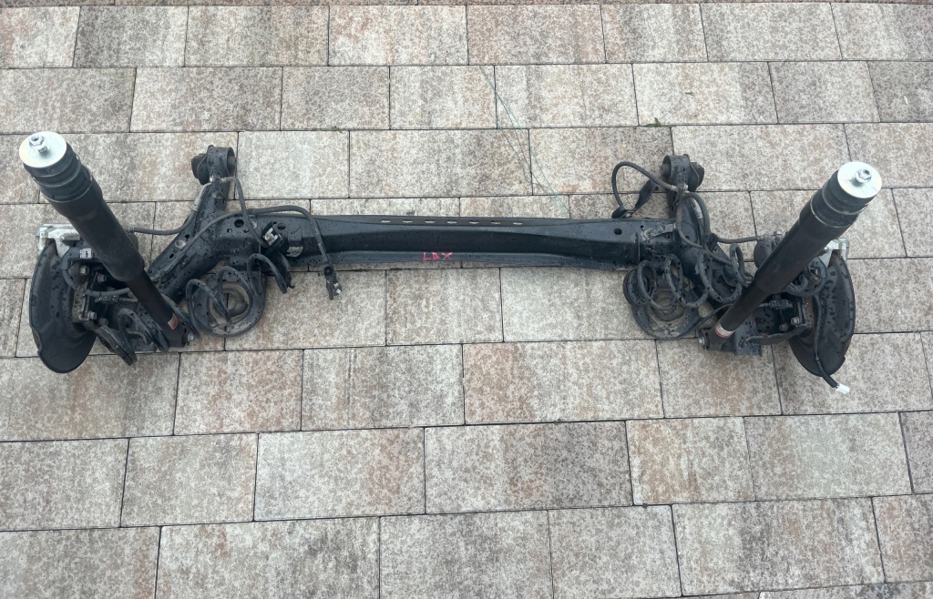 Купити Lexus lbx балка підвіска задні задня комплектна амортизатор+ поворотний кулак