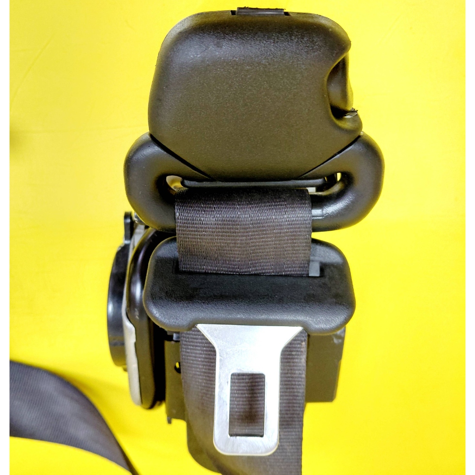 Ремень безопасности правый  перед hyundai matrix 88885-17200 nr2038 Цена