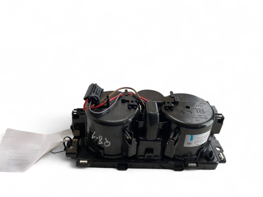 Audi q8 крепеж на кружка w desce приборной панели 4m8862533a Цена