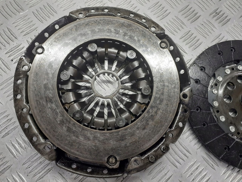 фото №6, Прижим сцепления с диск volvo s80 2.4 d