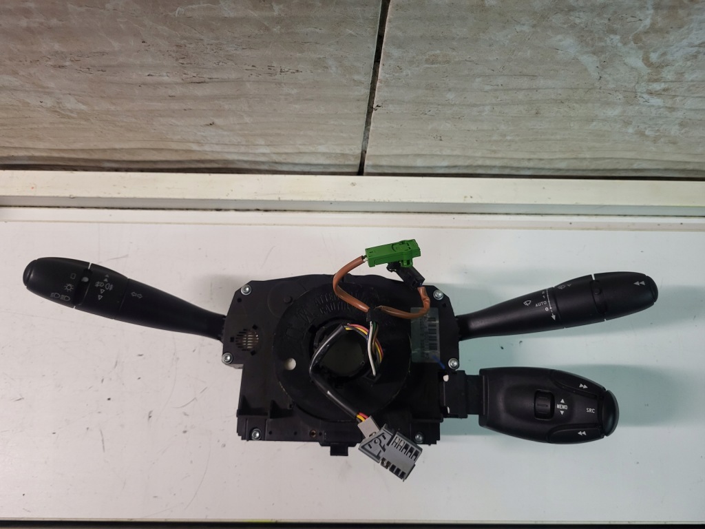 фото №1, Перемикач комбінований citroen c5 peugeot 407 96611305xt