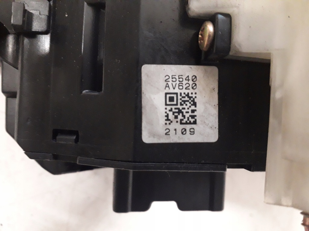 фото №8, Nissan almera n16 03- переключатель комбинированный переключатели подрулевой переключатель шлейф 25560av720