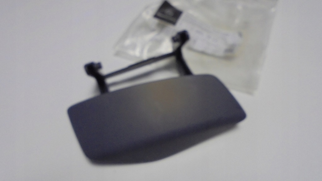 фото №1, Mercedes cla 117 заглушка розпилювача права