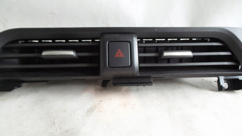 фото №5, Решётка обдув средняя micra nissan k14 v 2020 воздуховод аварийная