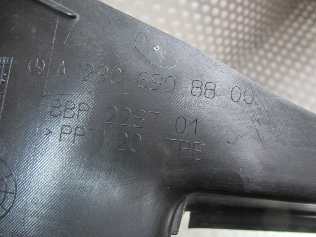 Накладка жолоб кришки mercedes x290 gt a2906908800 в Україні