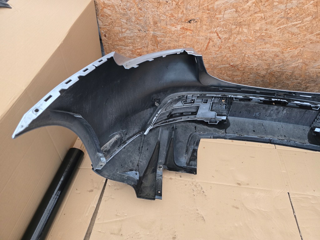 фото №5, Porsche taycan sport turismo бампер задній 9j1807983m