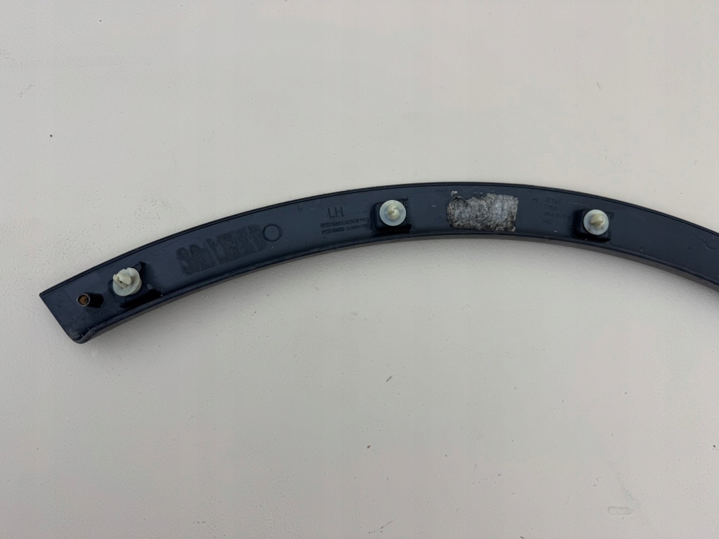 фото №12, Land rover discovery 5 v l462 молдинг крыла левый перед hy32-16a075