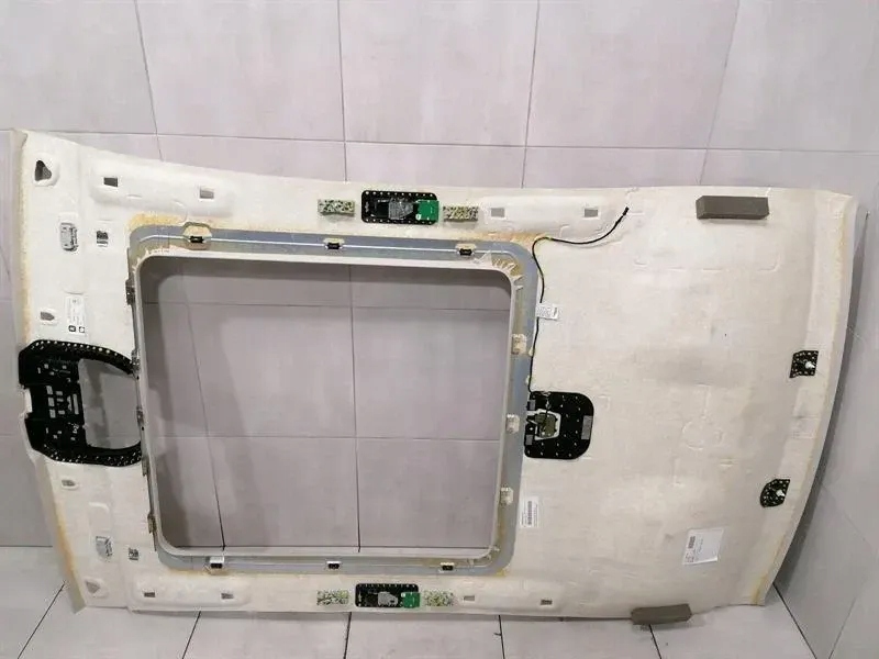 фото №6, Rolls royce ghost seria ii 2 потолок 2570169 roof sky панорама