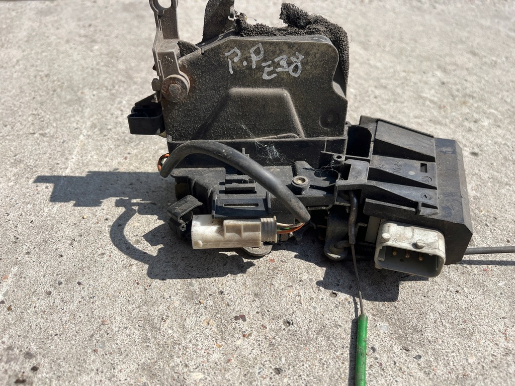 фото №5, Замок дверь правый перед 8 352 164 оригинал bmw e38