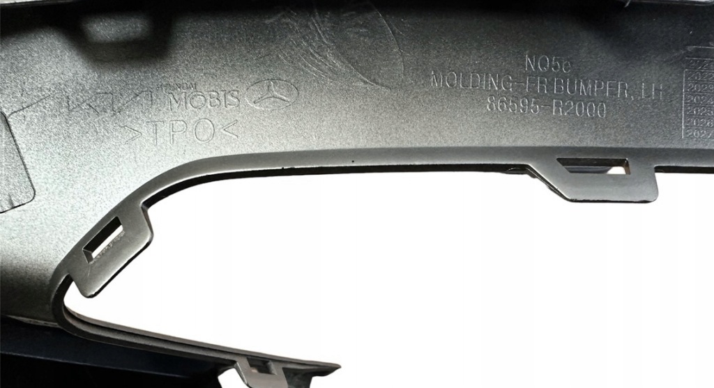 фото №3, Kia sportage 21- молдинг бампера передній накладка ліва 86595-r2000