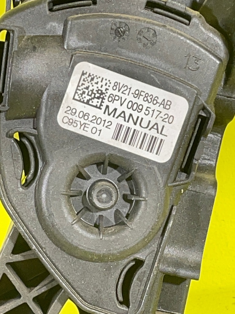 Ford fiesta mk7 потенциометр газа с Разборки