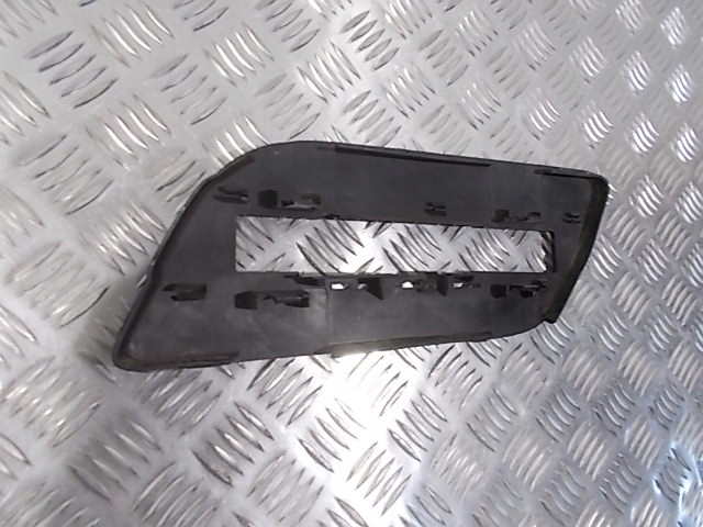 Купить Решётка левая mercedes ml a1668800724 оригинал