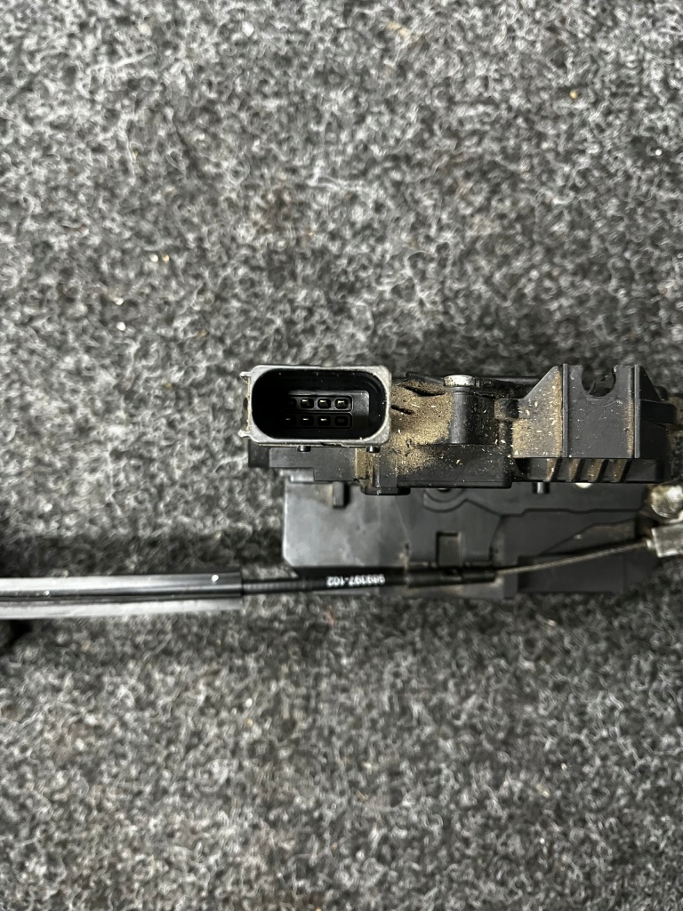 Замок дверь правый перед boxer ii jumperii ducato iii 1350147080 в Украине