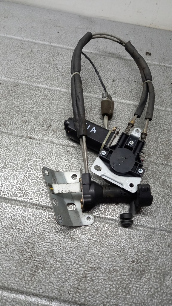 фото №1, Підйомник правий задня kia carnival ii 02r 2.9td