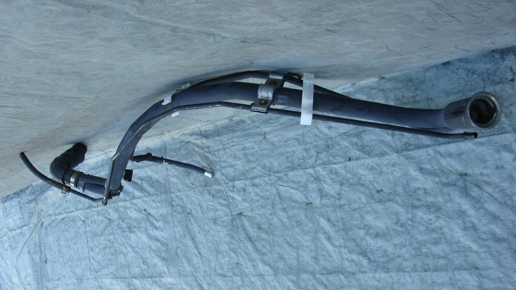 фото №8, Toyota rav4 iv 2.5 гібрид заливна горловина труба пального europa 77278-48020