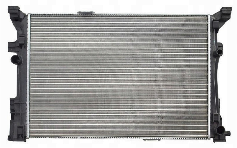 Купити Радіатор води mercedes cla купе a2465001203