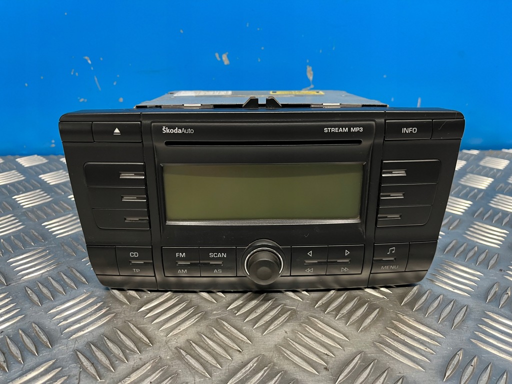 фото №1, Skoda octavia ii hb радіо cd 1z0035161c