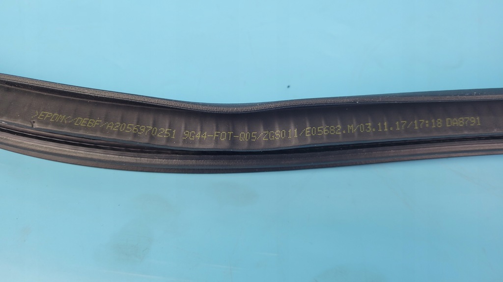 фото №6, Mercedes w205 прокладка дверь задняя a2056970251