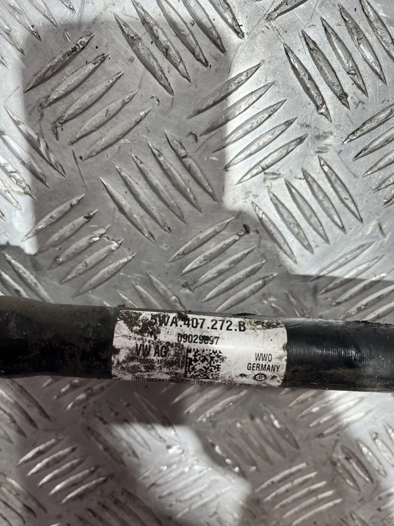 фото №2, Приводной вал перед передняя правая vw t-roc 17- 1.0 tsi 5wa407272b