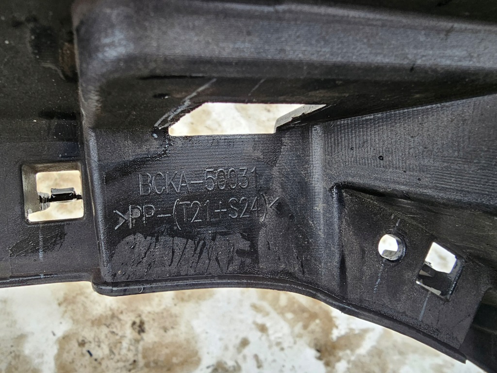 Бампер mazda 3 iv 4 bp 19- седан перед pdc передній bcka-50031 Ціна
