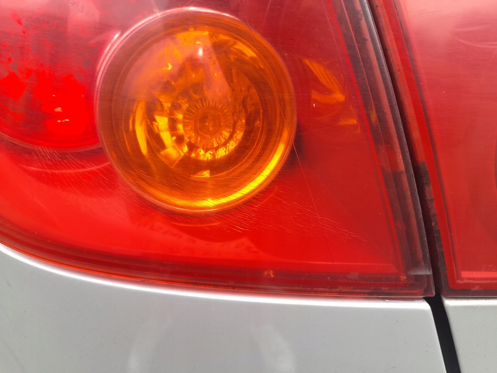 фото №7, Mazda 3 лампа лівий задня ліва задня крила крила