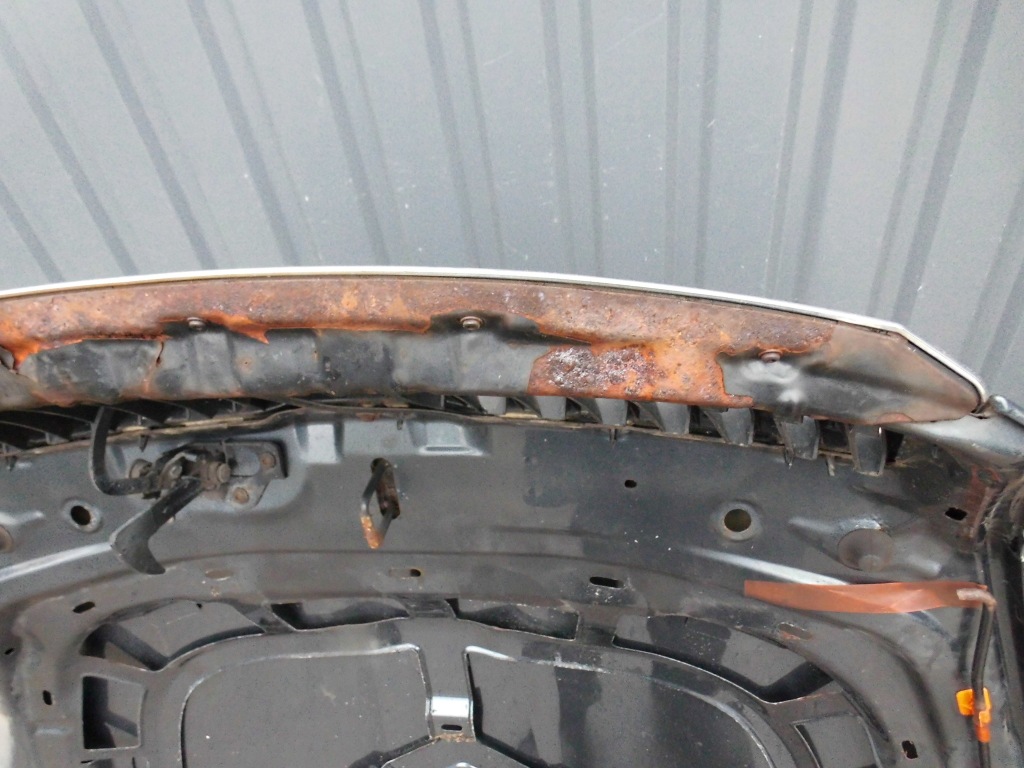 Капот ригель решётка радиатора skoda octavia 2 1z рестайлинг  2009-2013r. серая 9153 оригинал с Разборки