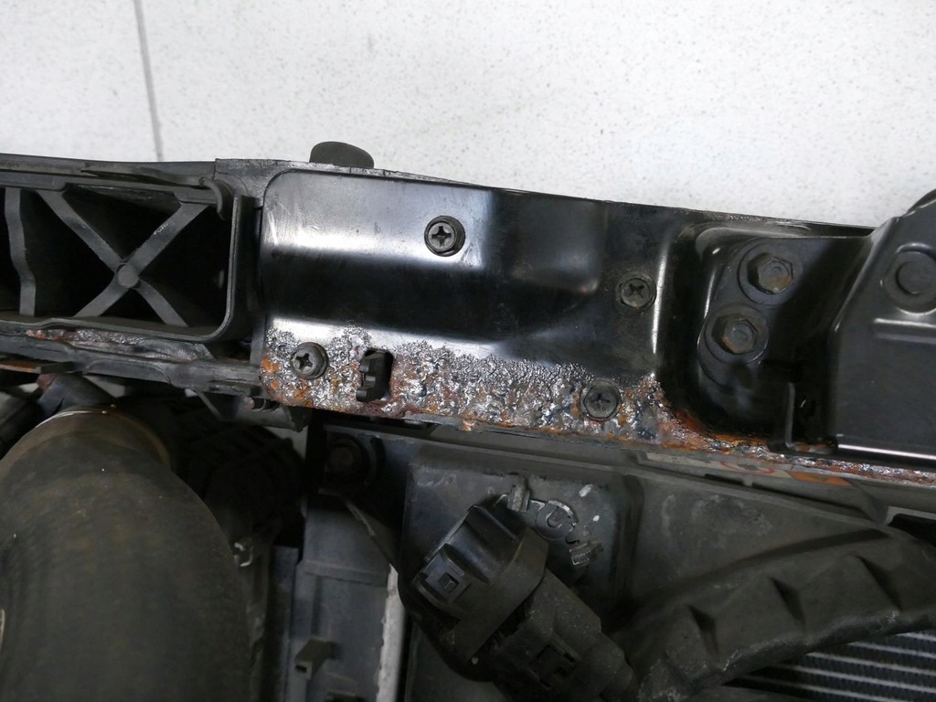 фото №14, Hyundai ix35 1.7 d усилитель передний pas перед вентилятор радиатор