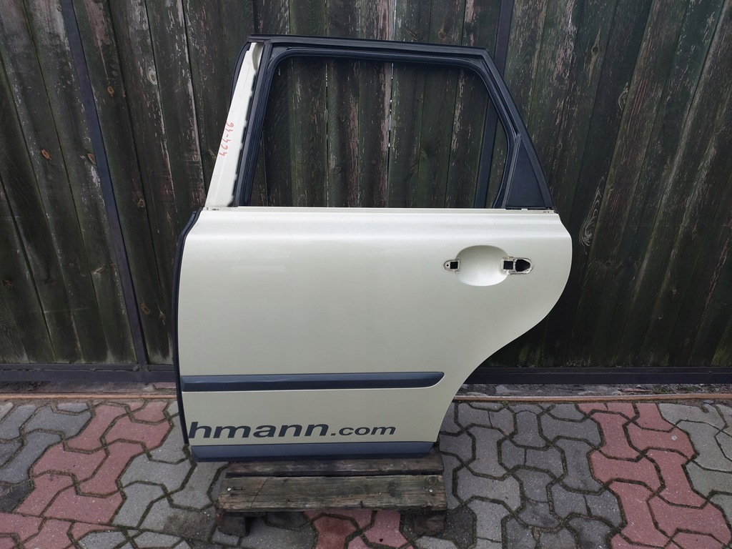 фото №1, Volvo v50 дверь левый задняя lak.464-46