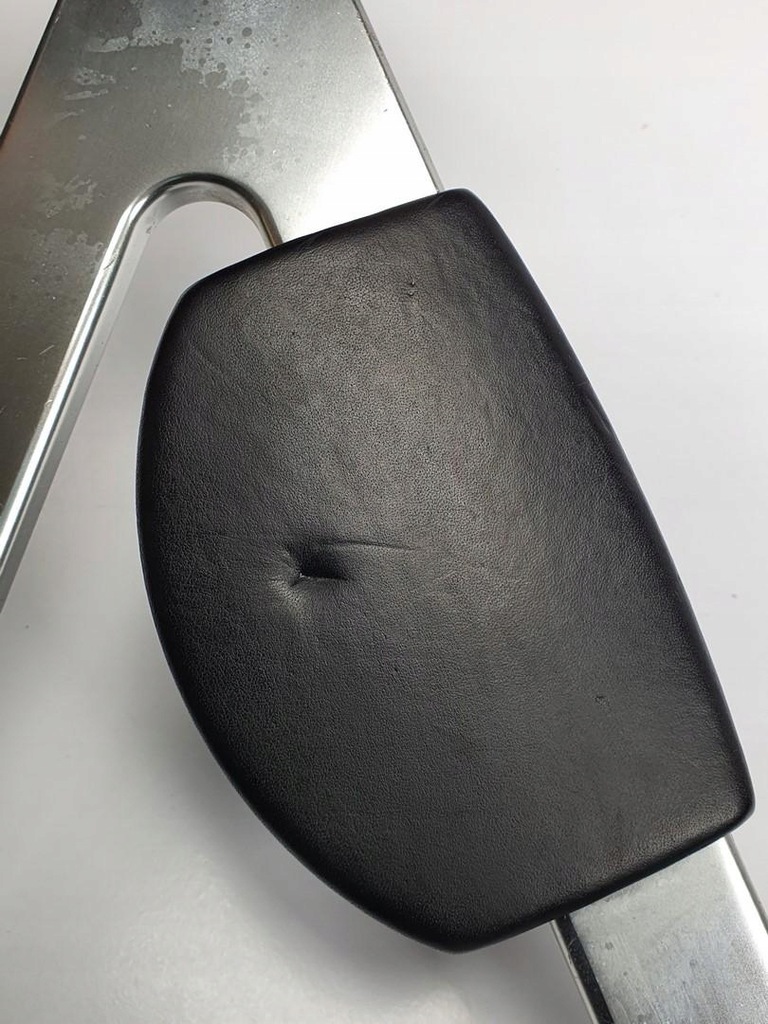 фото №5, Кронштейн кронштейн туннель среднего правый audi tt 8n